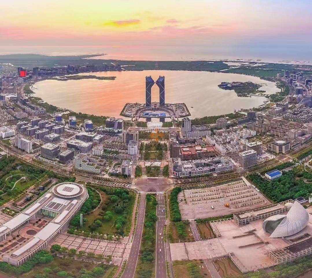 上海临港科技创业中心（孵化器办公楼）