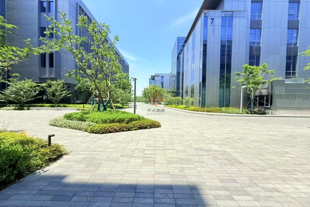 浦东 新展城XinPark新园 7200平米 简装