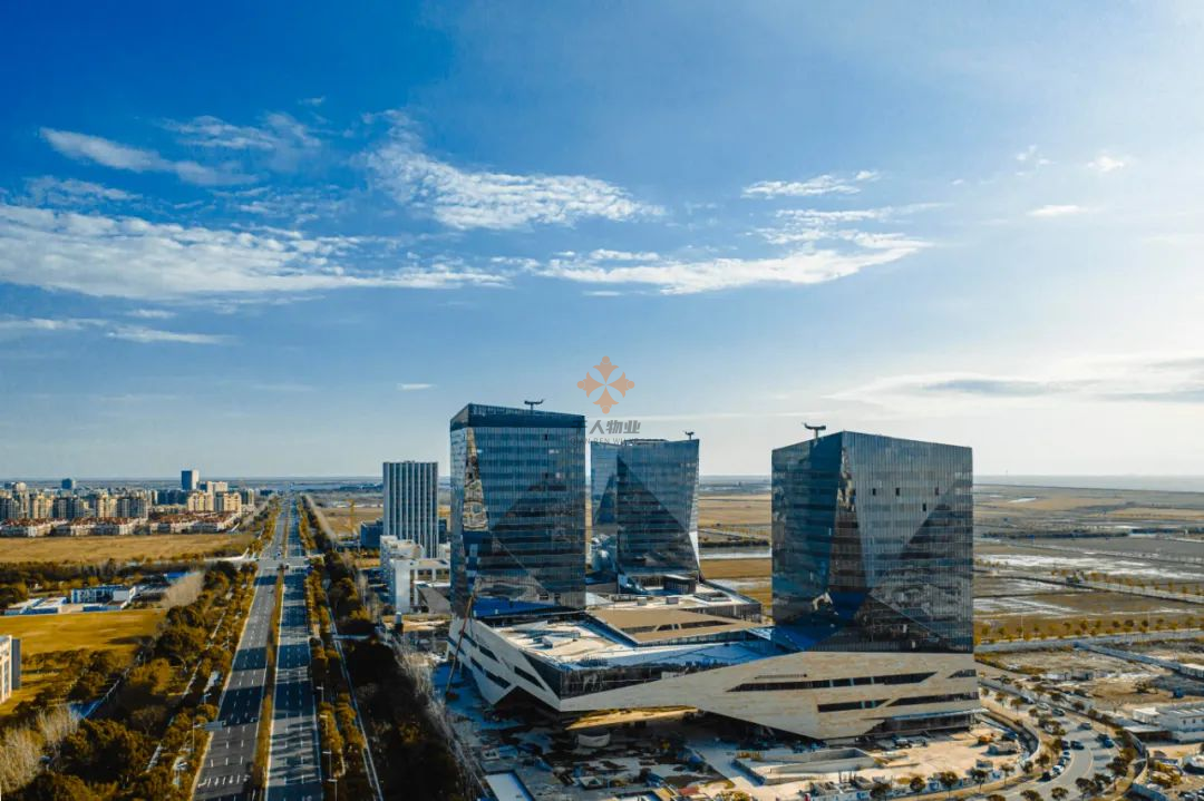 创晶科技中心：与科技梦想同行，共筑创新办公家园！