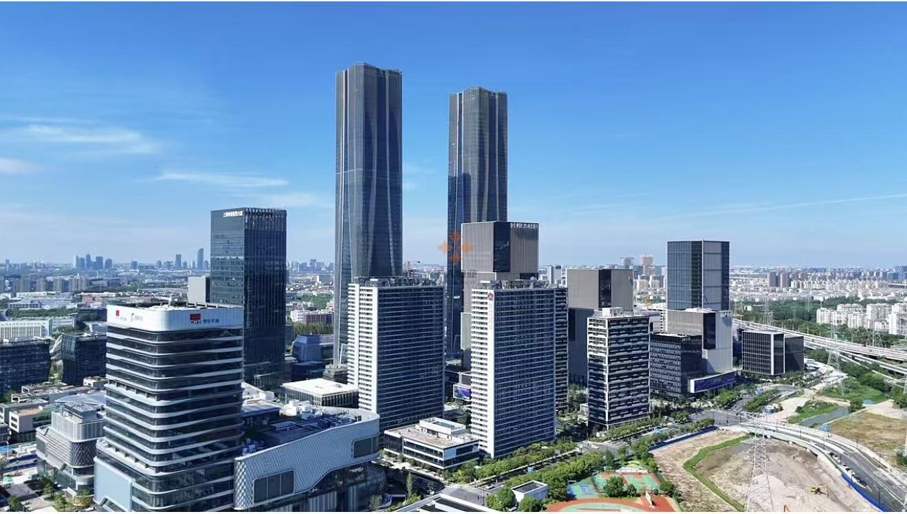 浦东 张江科学之门 200平米 简装