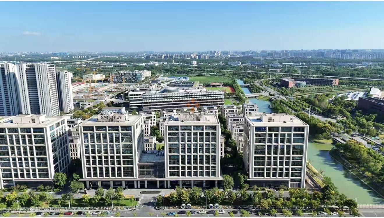 浦东 百佳通 2200平米 简装