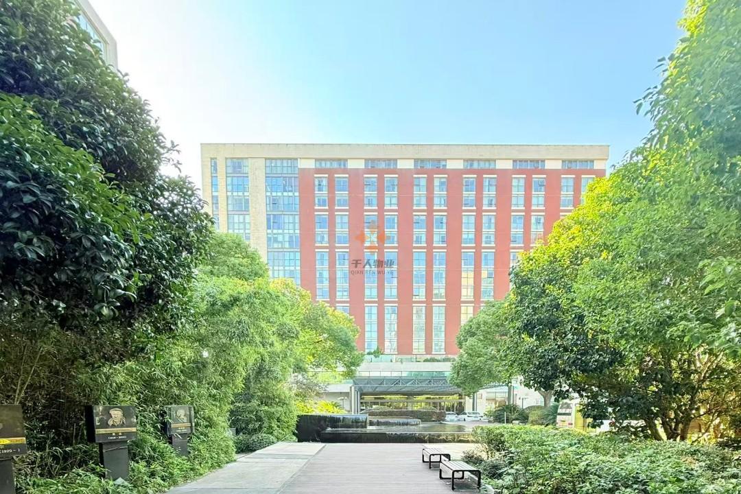 浦东 展讯中心 112平米 简装