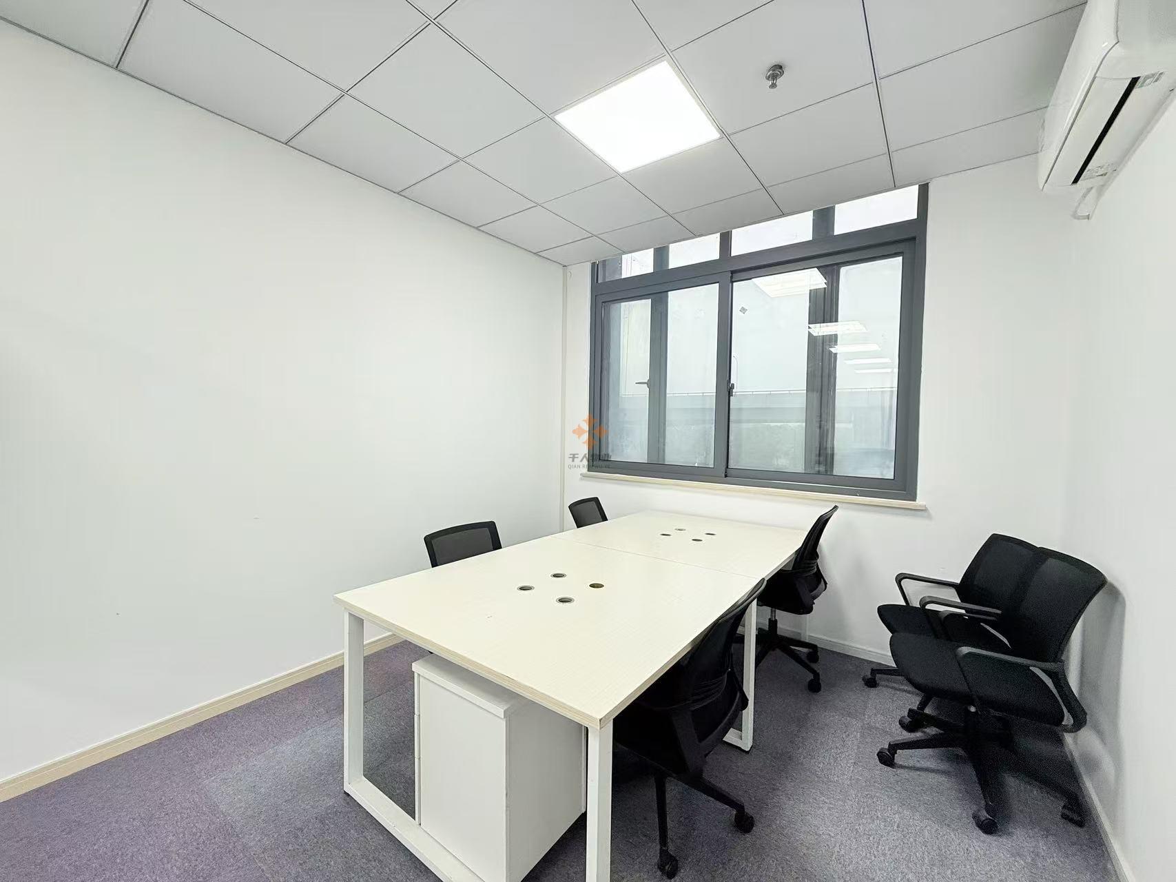 浦东 张江集电港 136平米 精装