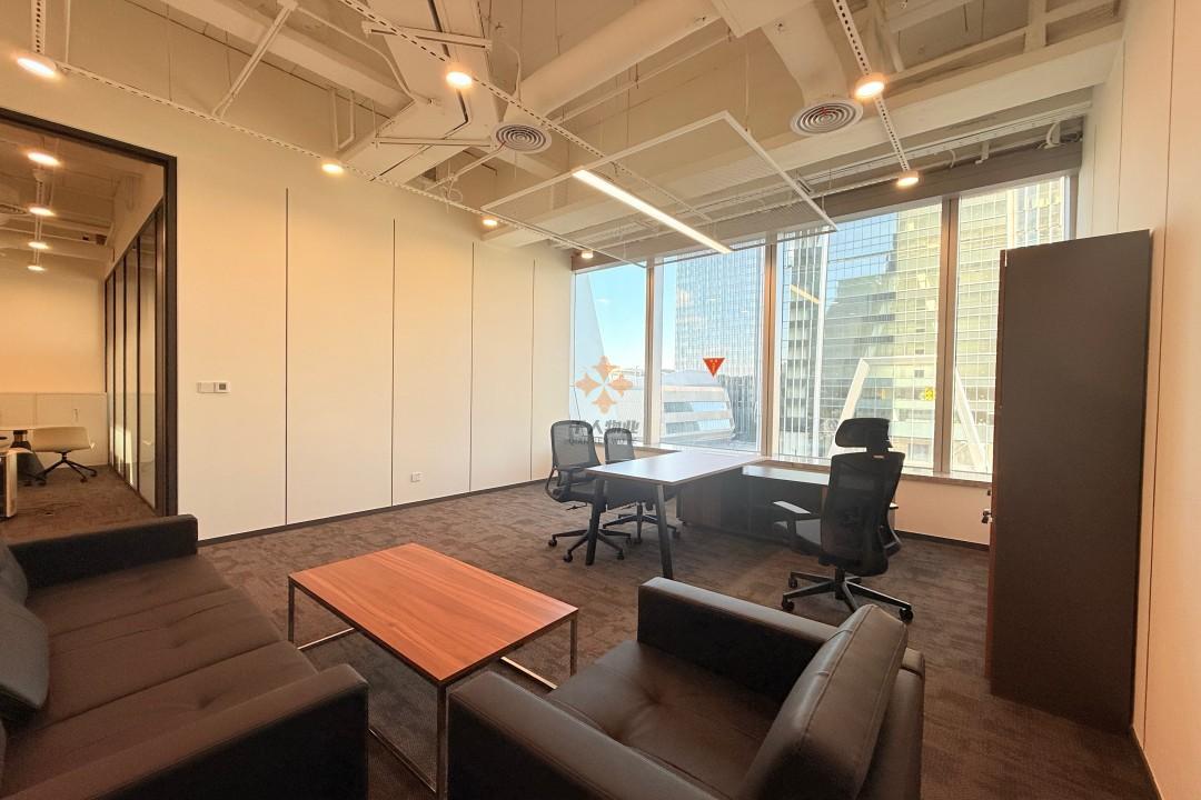 浦东 张江科学之门 190平米 精装