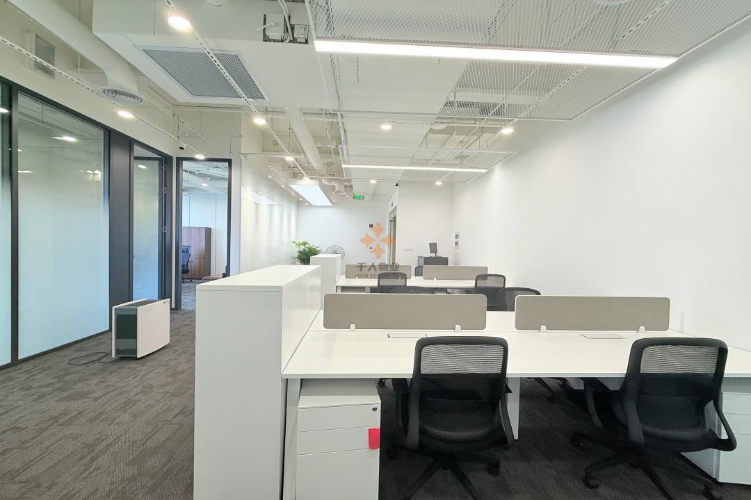 浦东 张江科学之门 190平米 精装