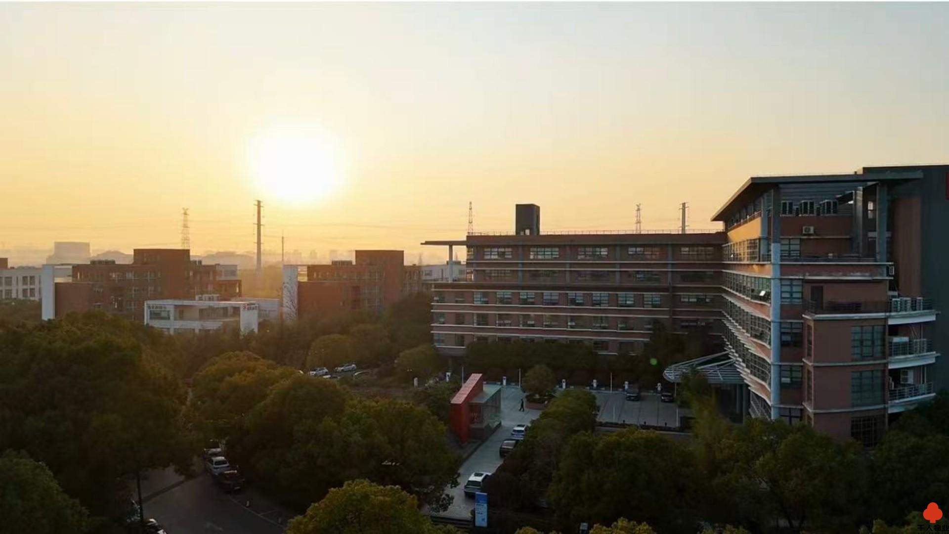 浦东 中海金鹤信息科技园 1000平米 简装