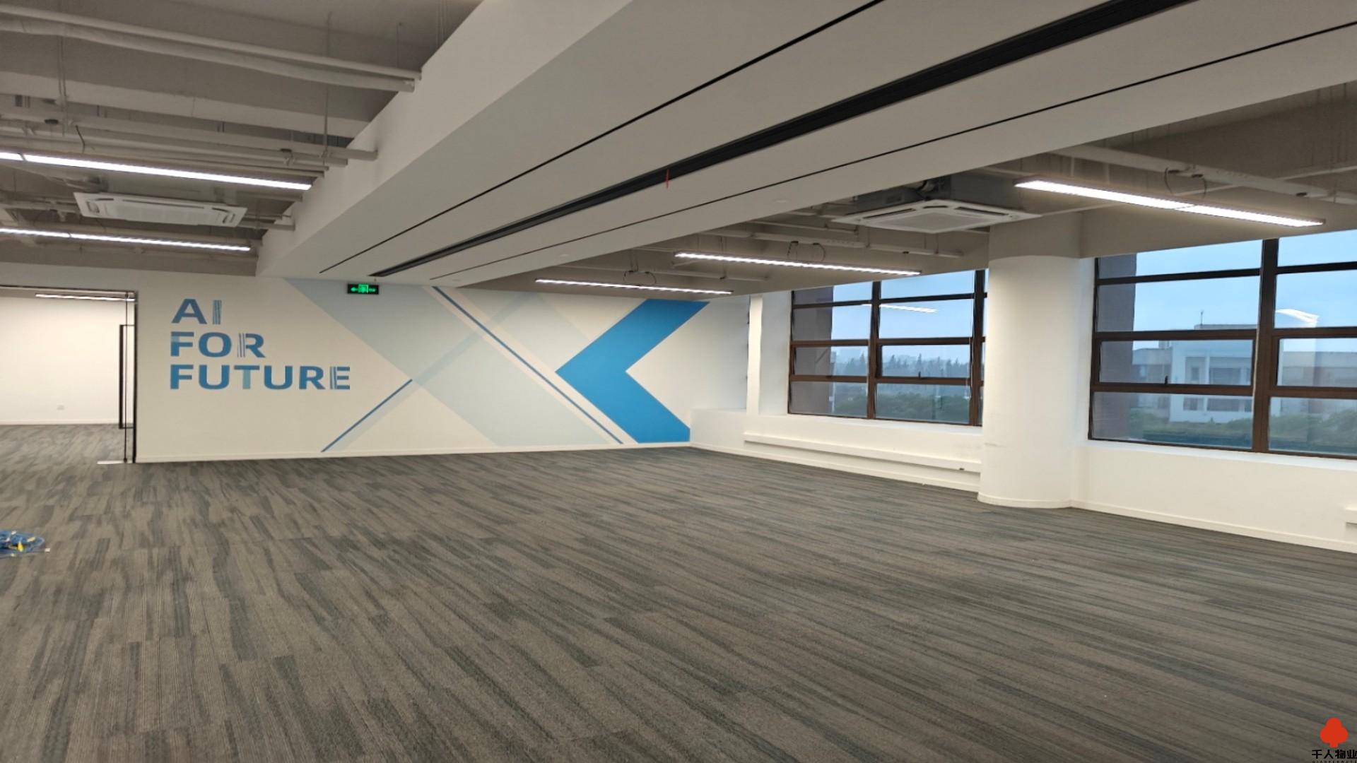 浦东 中海金鹤信息科技园 744平米 简装